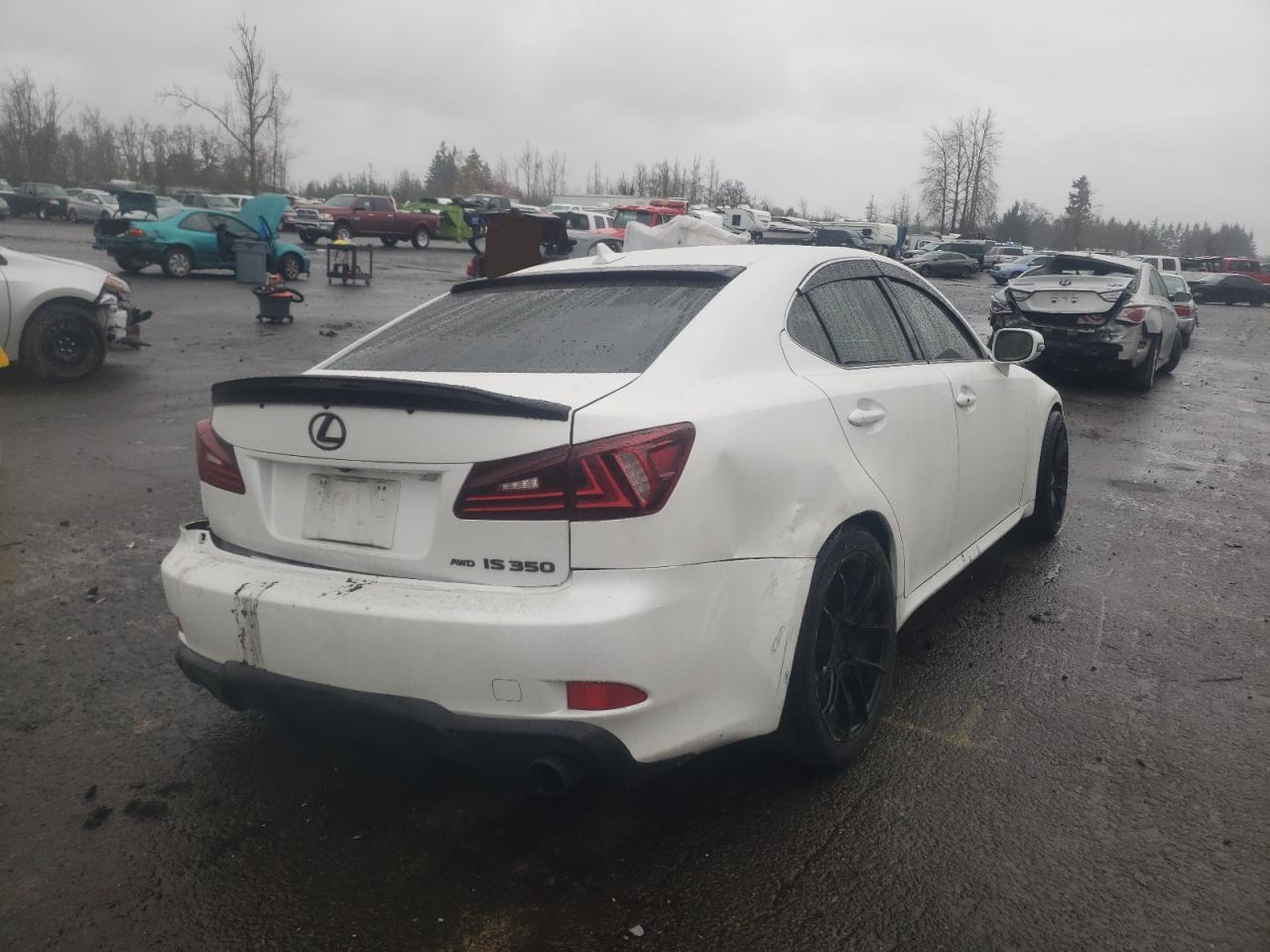 Photo 4 from auction – 2011 LEXUS IS 350 with VIN JTHCE5C28B5001765