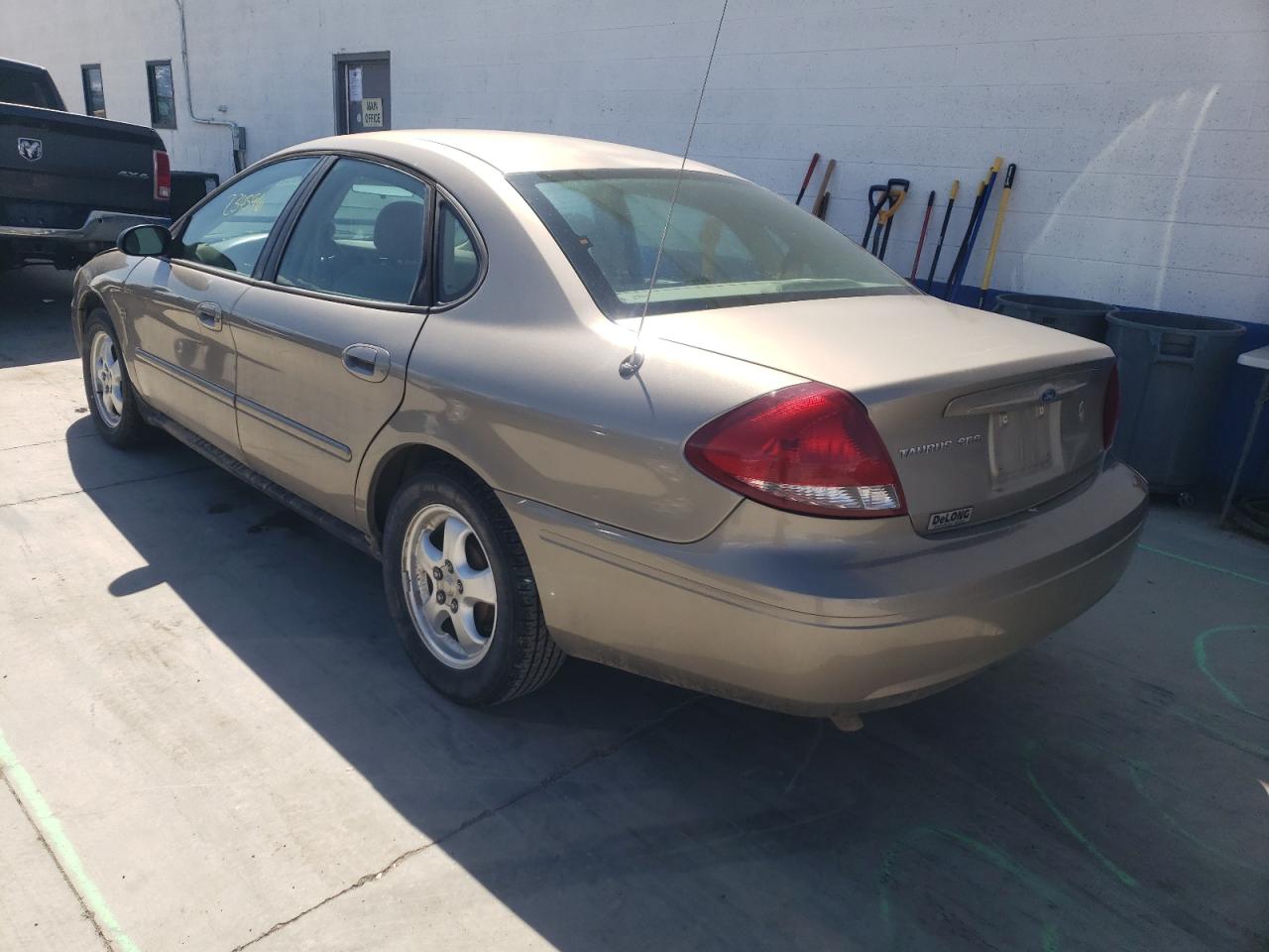 Photo 3 from auction – 2004 FORD TAURUS SES with VIN 1FAFP55S54G200405
