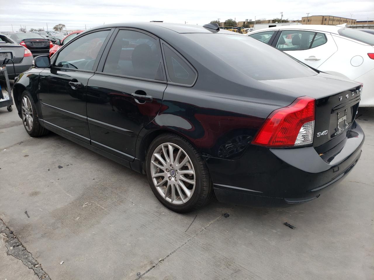 Photo 3 from auction – 2010 VOLVO S40 2.4I with VIN YV1382MS0A2498875