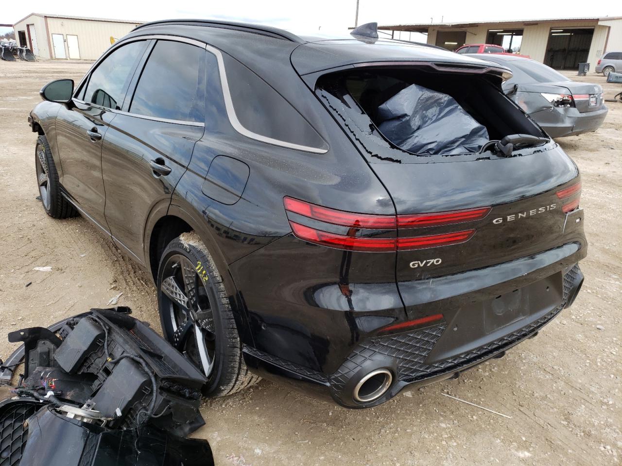 Photo 3 from auction – 2022 GENESIS GV70 BASE with VIN KMUMCDTC1NU039697