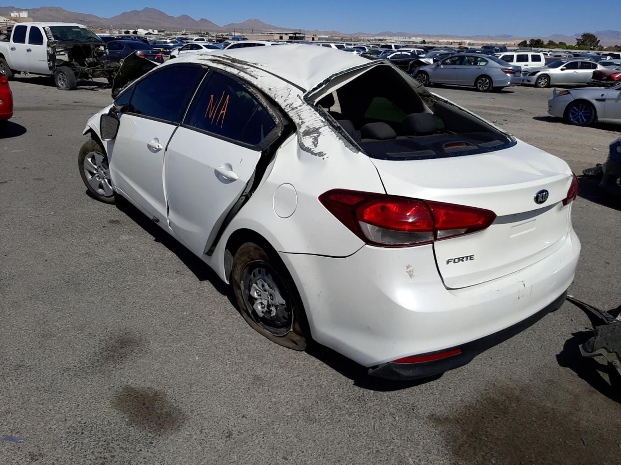 Photo 3 from auction – 2018 KIA FORTE LX with VIN 3KPFL4A76JE255412