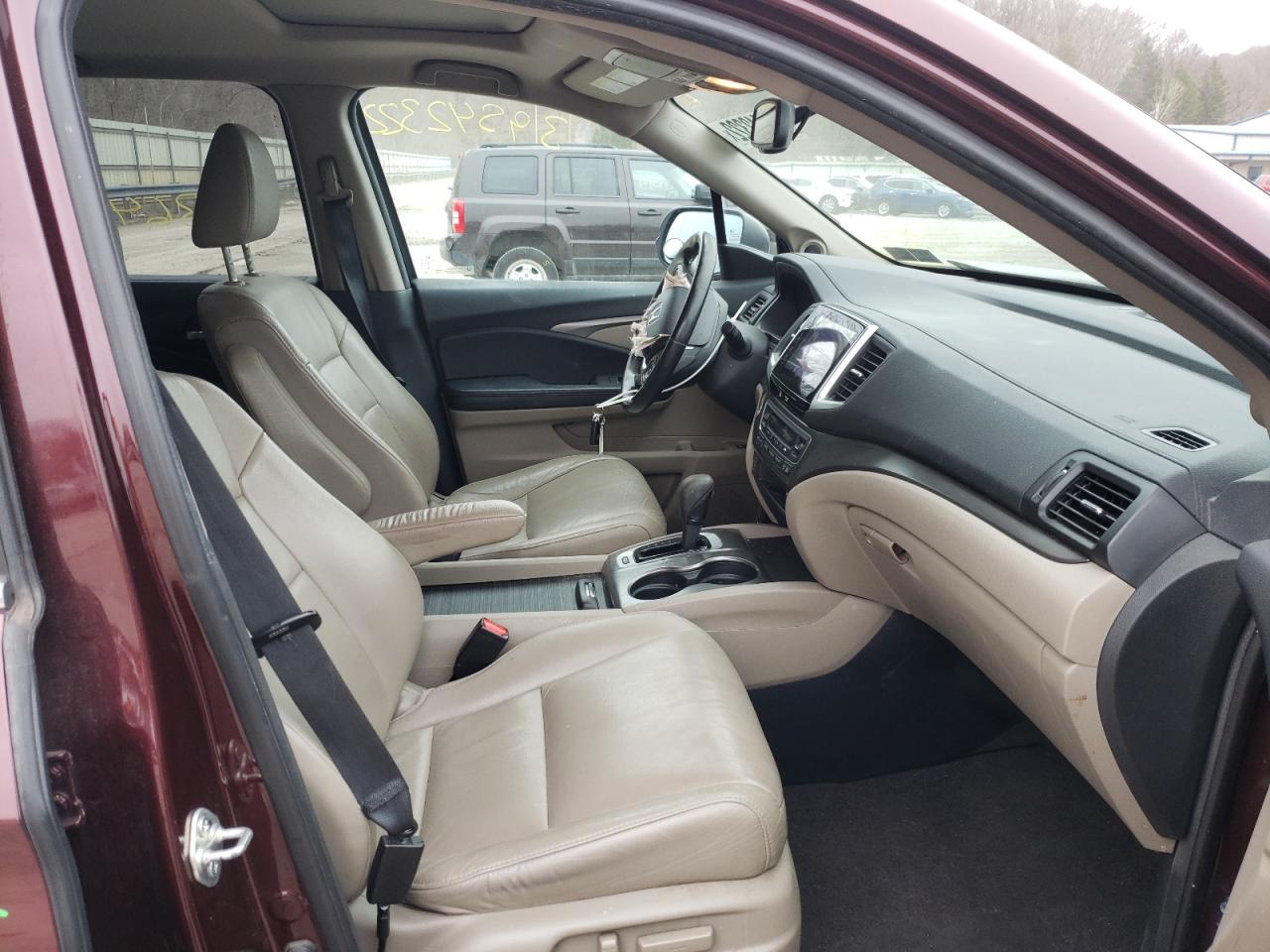 Photo 5 from auction – 2016 HONDA PILOT EXL with VIN 5FNYF6H58GB024286