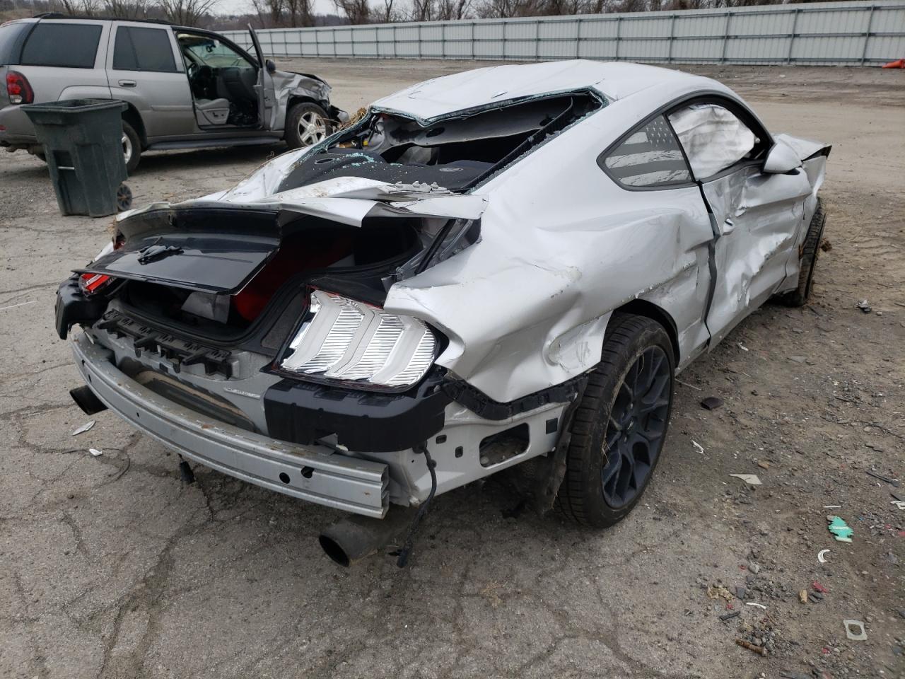 Photo 4 from auction – 2019 FORD MUSTANG with VIN 1FA6P8TH1K5168005