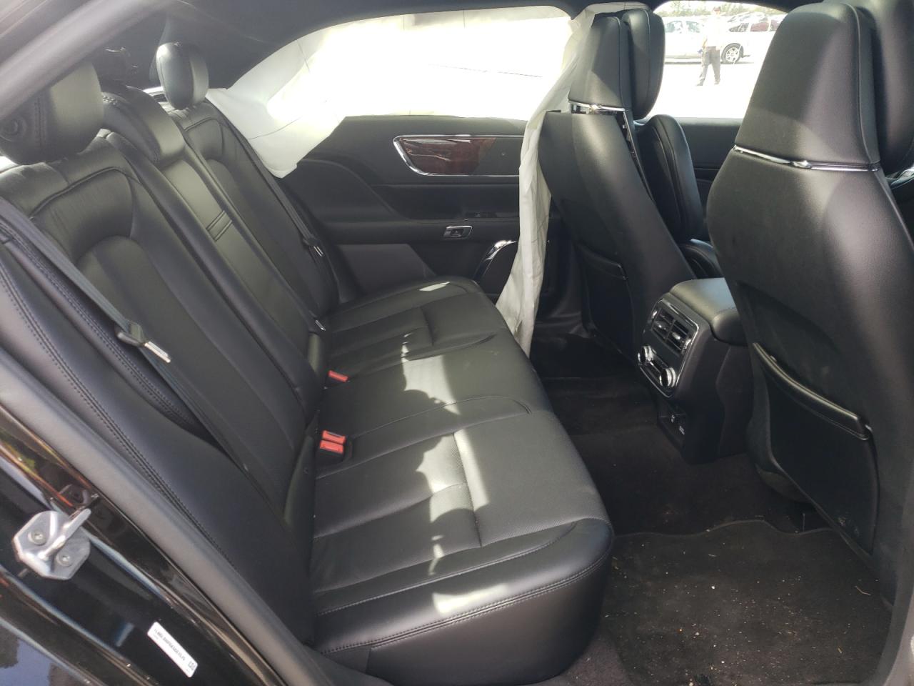 Photo 6 from auction – 2019 LINCOLN CONTINENTA with VIN 1LN6L9NP6K5607579