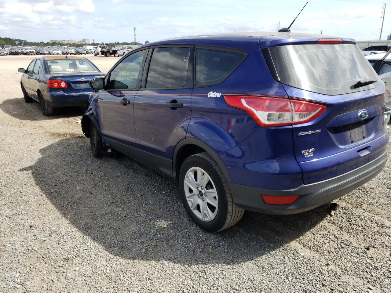 Photo 3 from auction – 2016 FORD ESCAPE S with VIN 1FMCU0F70GUB89690