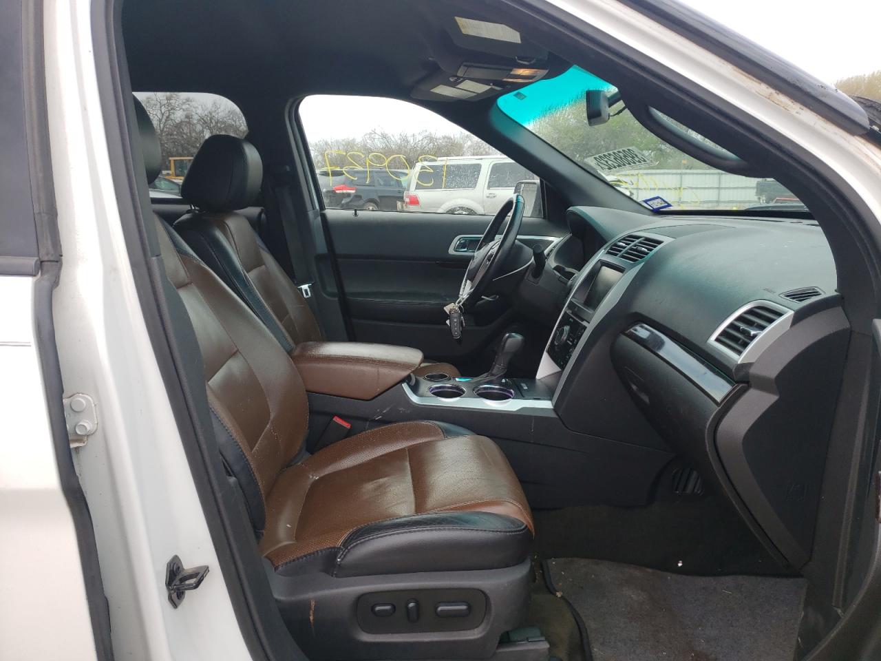 Zdjęcie 5 z aukcji – 2013 FORD EXPLORER L z VIN 1FM5K7F88DGC69927