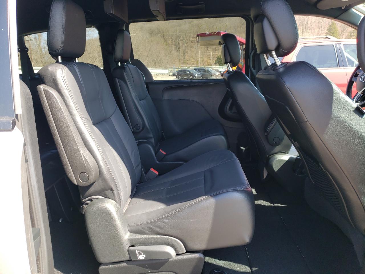 Photo 6 from auction – 2018 DODGE GRAND CARA with VIN 2C4RDGCG7JR162812
