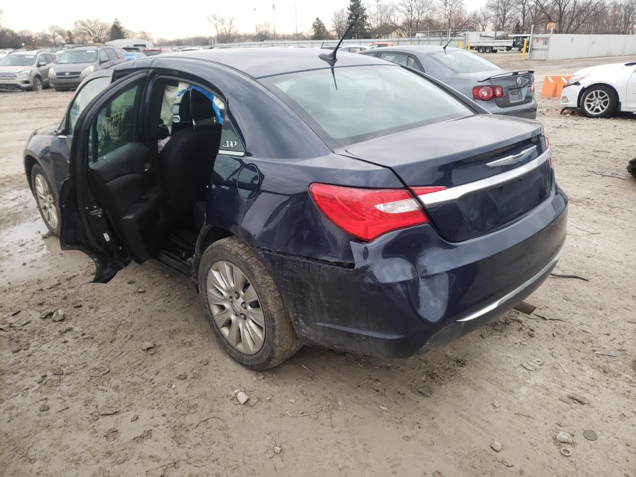 Photo 3 from auction – 2014 CHRYSLER 200 LX with VIN 1C3CCBAB6EN230169