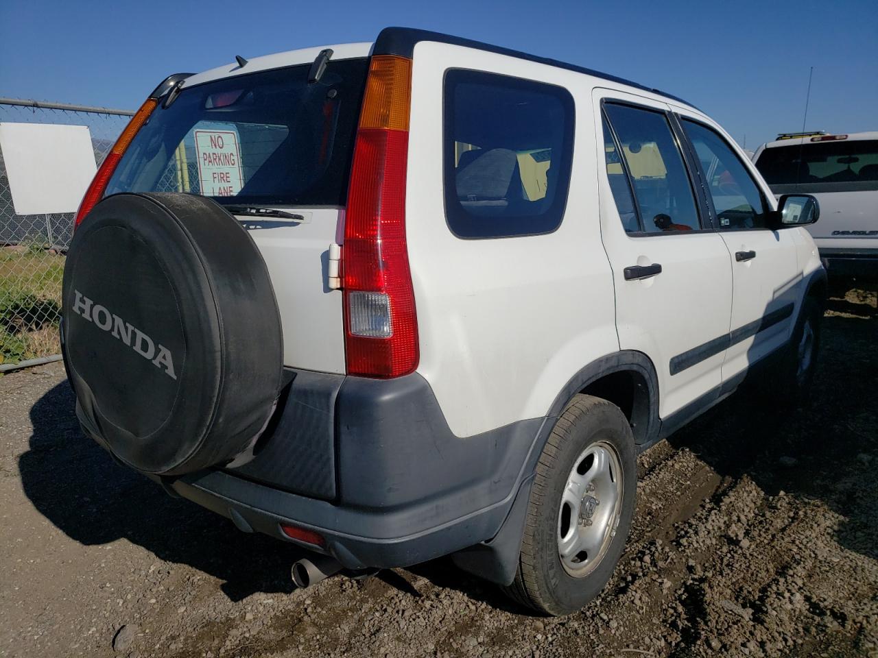Photo 4 from auction – 2004 HONDA CR-V LX with VIN JHLRD68424C022188