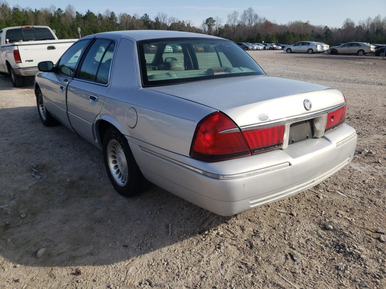 Photo 3 from auction – 2002 MERCURY GRAND MARQ with VIN 2MEFM75W12X622792
