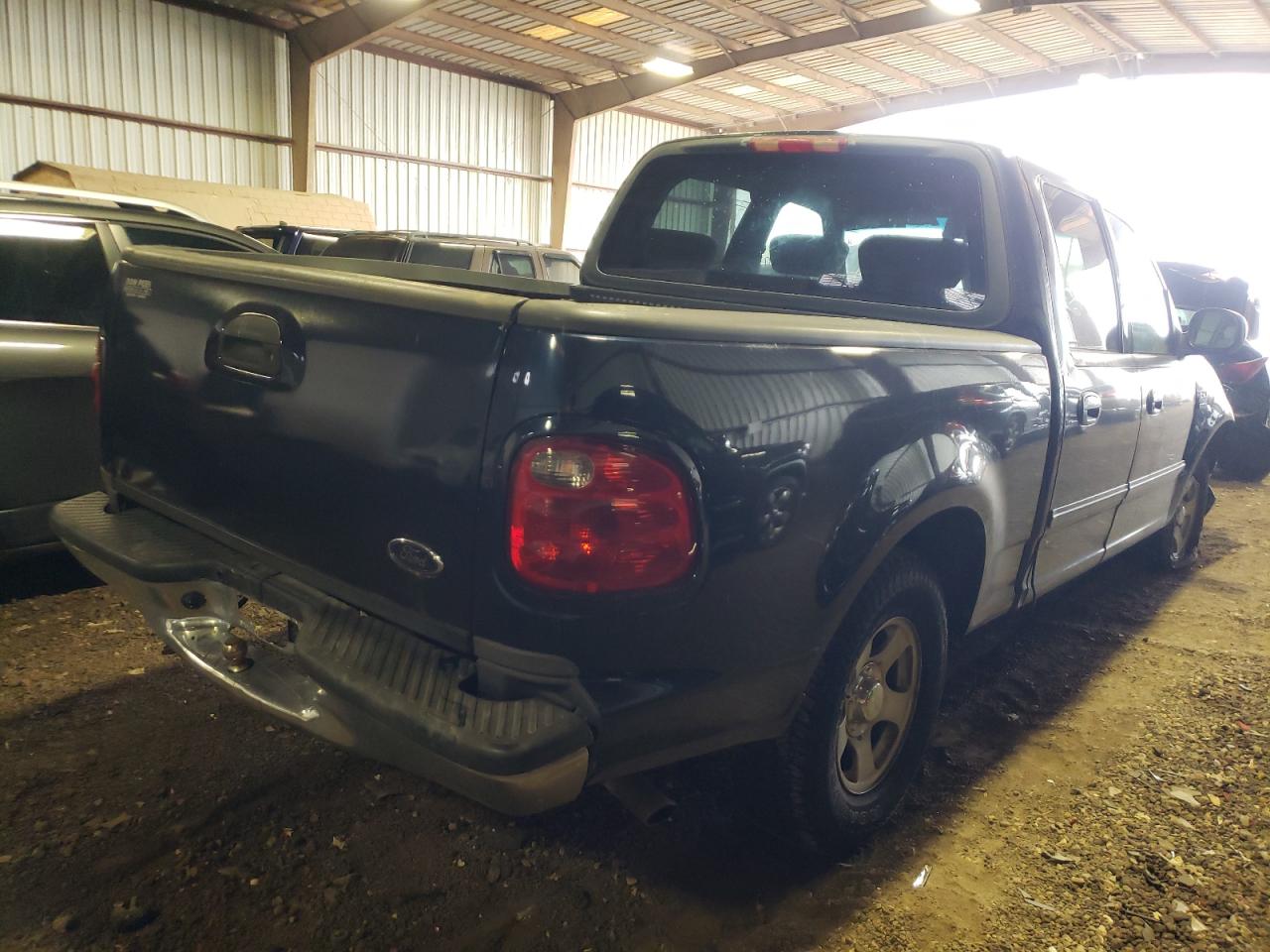 Photo 4 from auction – 2003 FORD F150 SUPER with VIN 1FTRW07683KB62516