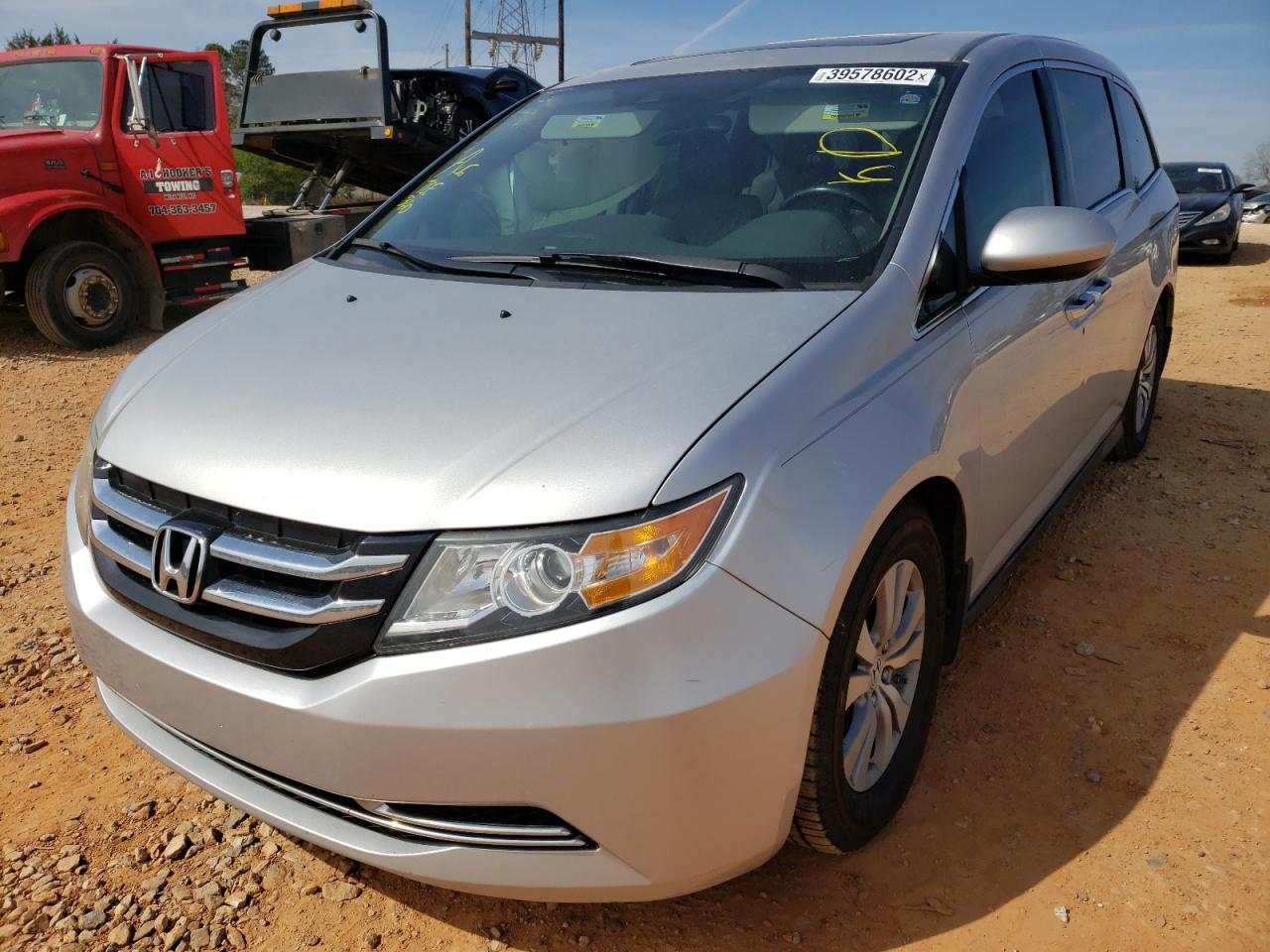 Photo 2 from auction – 2014 HONDA ODYSSEY EX with VIN 5FNRL5H6XEB024979