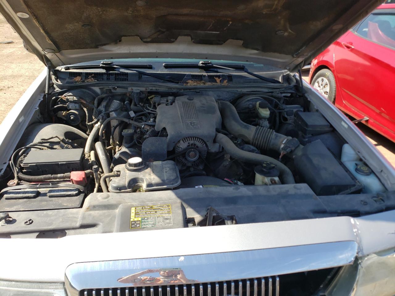 Photo 7 from auction – 2004 MERCURY GRAND MARQ with VIN 2MEFM74W24X644031