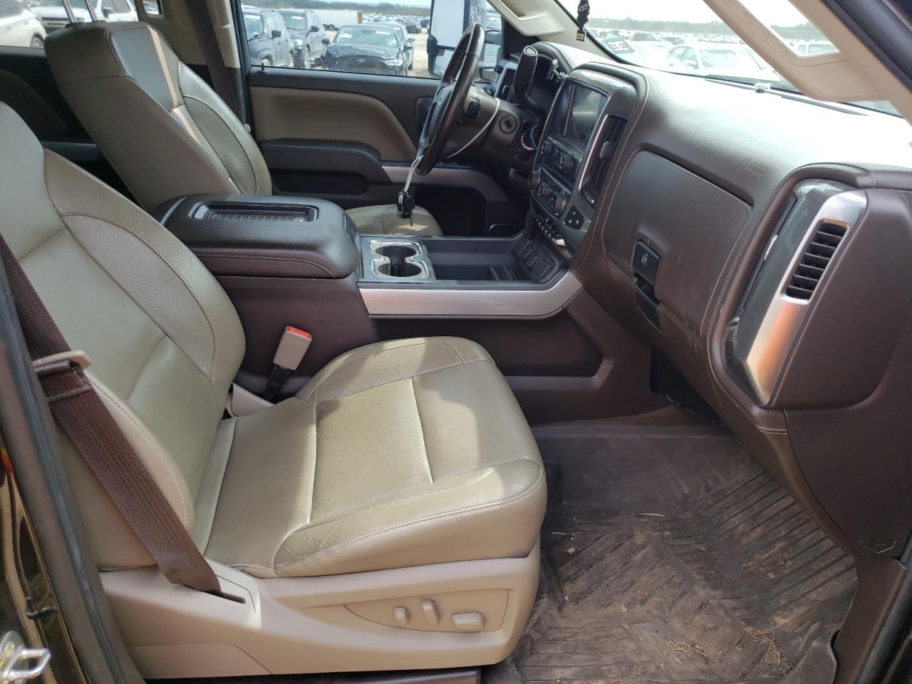 Photo 5 from auction – 2018 CHEVROLET SILVERADO with VIN 1GC4K0CYXJF138897