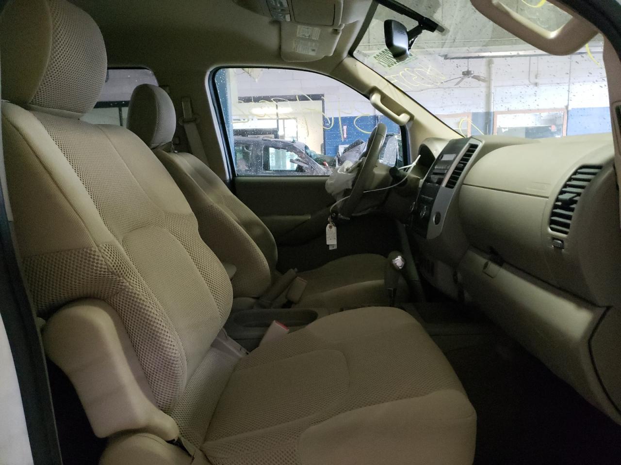 Photo 5 from auction – 2012 NISSAN FRONTIER S with VIN 1N6AD0EV6CC403378