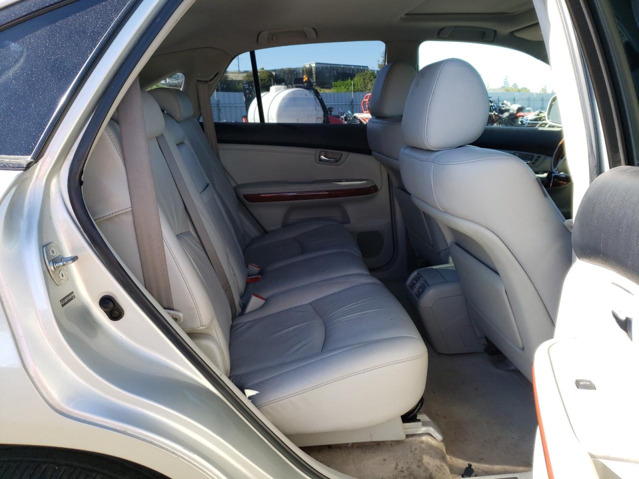 Photo 6 from auction – 2004 LEXUS RX 330 with VIN JTJHA31U240019980
