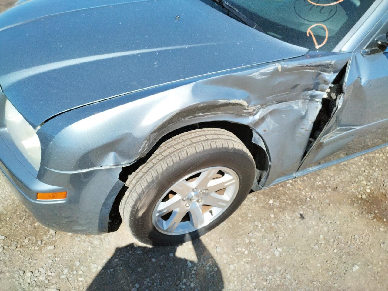 Photo 9 from auction – 2006 CHRYSLER 300 with VIN 2C3LA43R16H289636