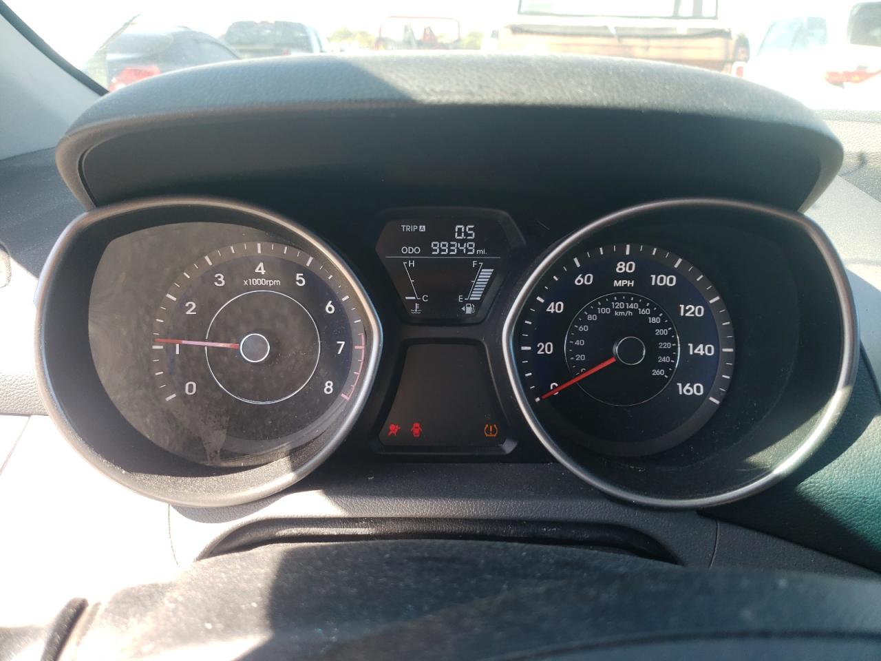 Photo 8 from auction – 2012 HYUNDAI ELANTRA GL with VIN 5NPDH4AE2CH069971