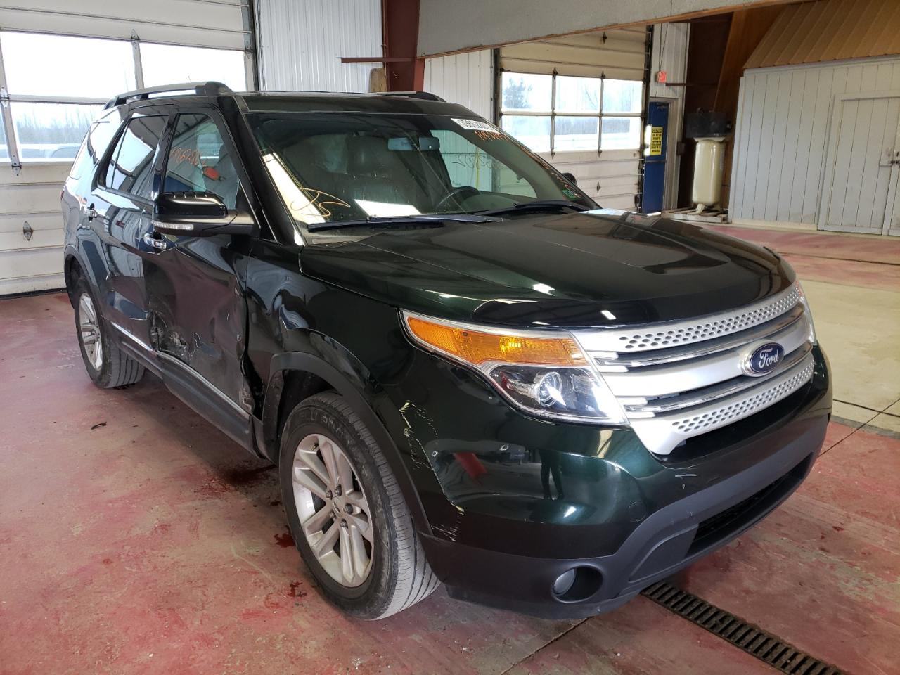 FORD EXPLORER X 2013 с VIN 1FM5K8D85DGB98193 - Фото с аукциона
