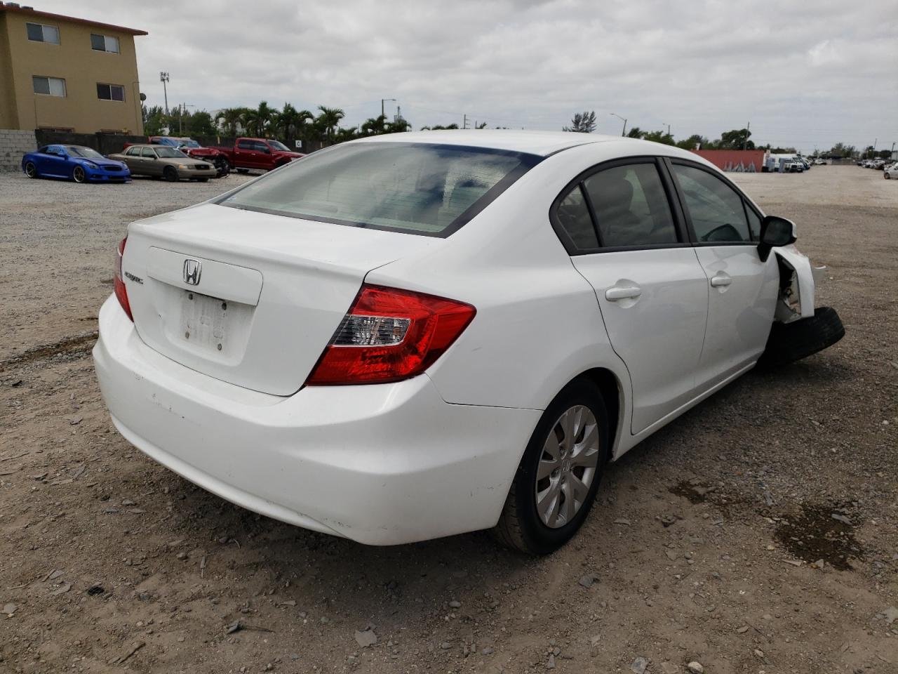 Photo 4 from auction – 2012 HONDA CIVIC LX with VIN 19XFB2F56CE072545