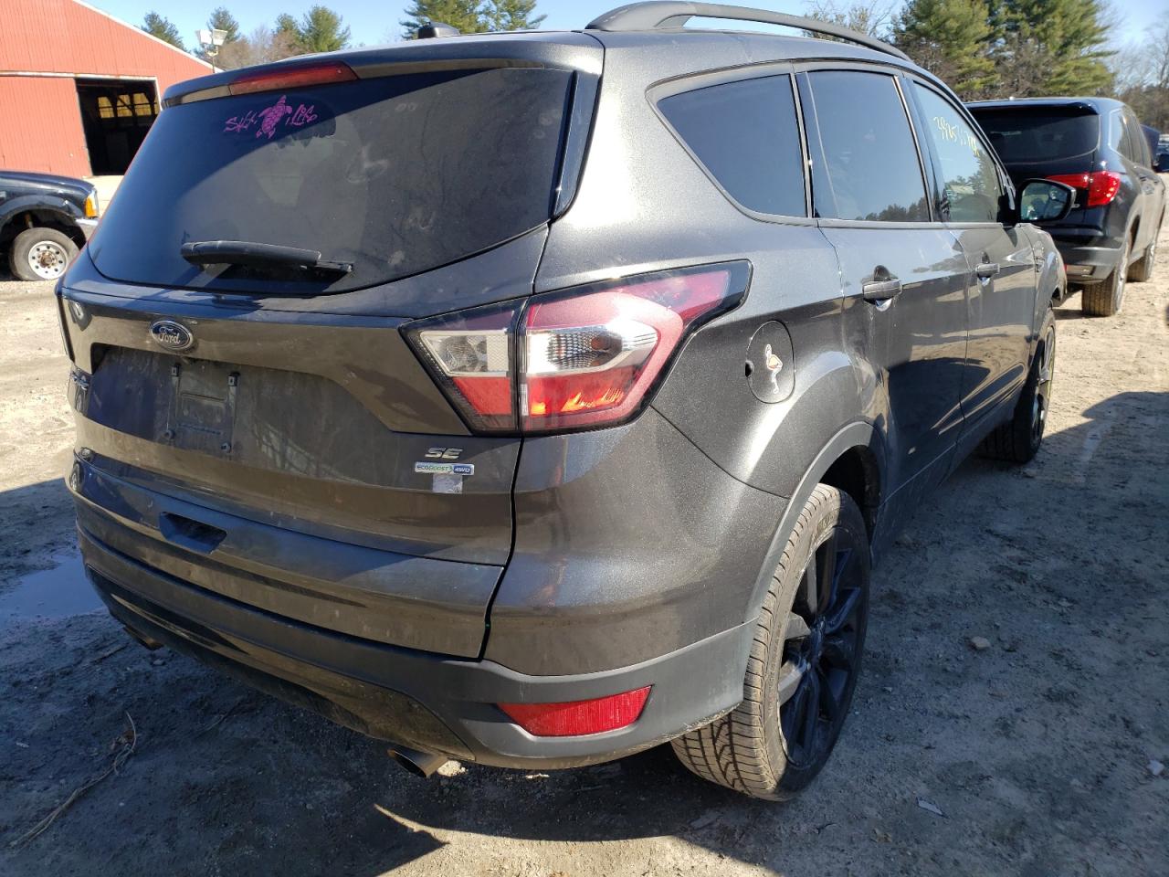 Photo 4 from auction – 2017 FORD ESCAPE SE with VIN 1FMCU9GD3HUB55544