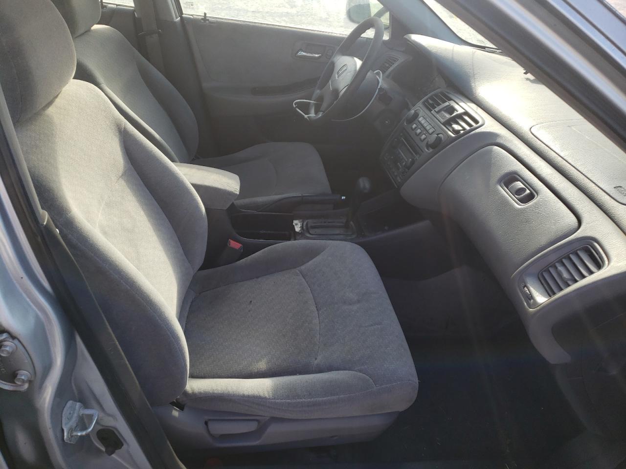 Photo 5 from auction – 2002 HONDA ACCORD with VIN 1HGCG56742A083666