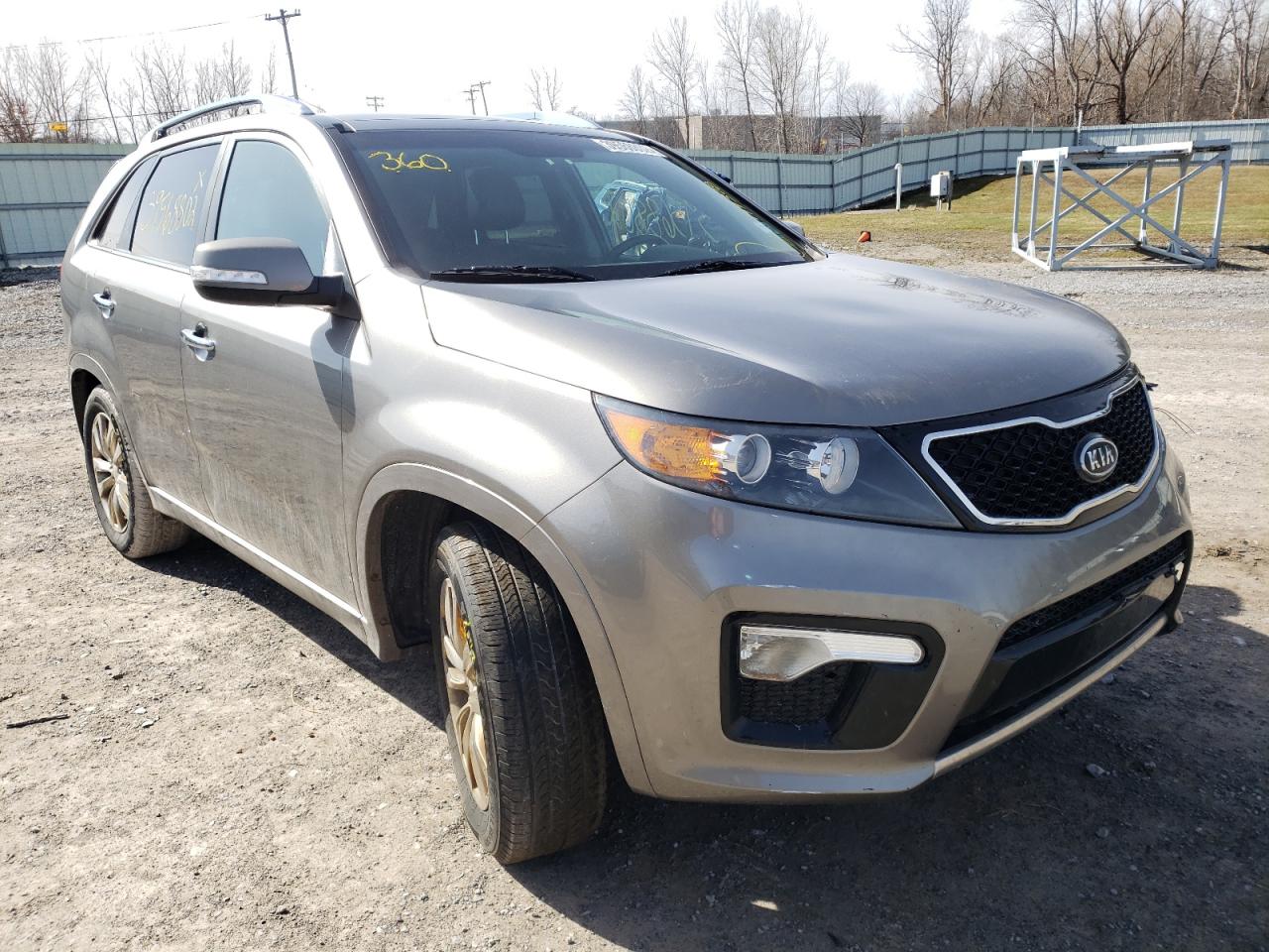 KIA SORENTO SX 2012 with VIN 5XYKW4A29CG265898 - Photo from auction