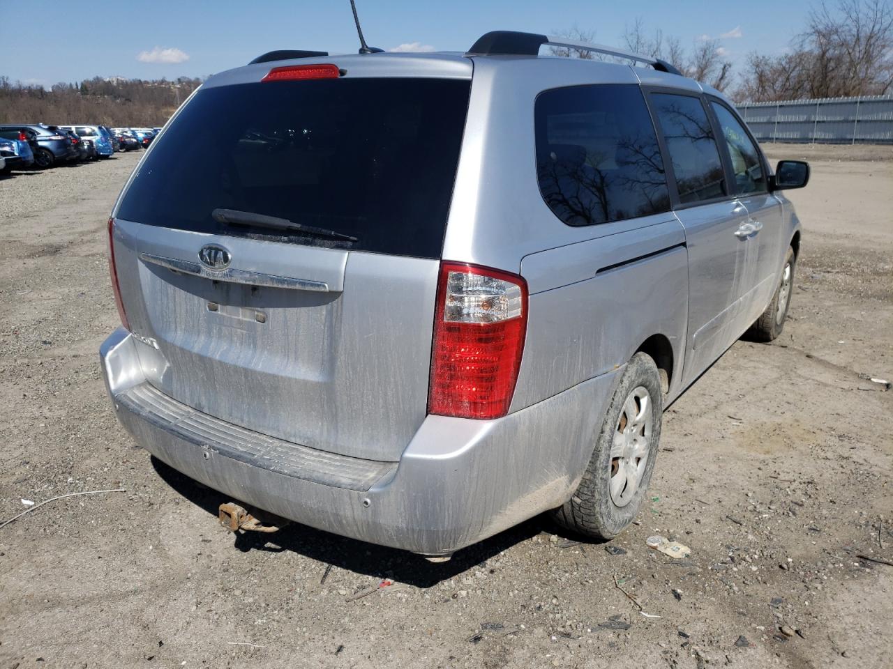 Photo 4 from auction – 2010 KIA SEDONA LX with VIN KNDMG4C35A6331360