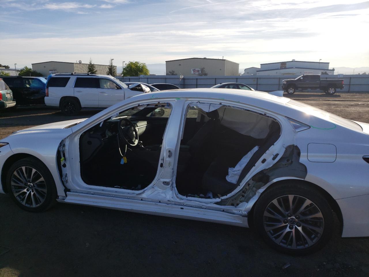 Photo 9 from auction – 2020 LEXUS ES 350 with VIN 58ADZ1B1XLU061828