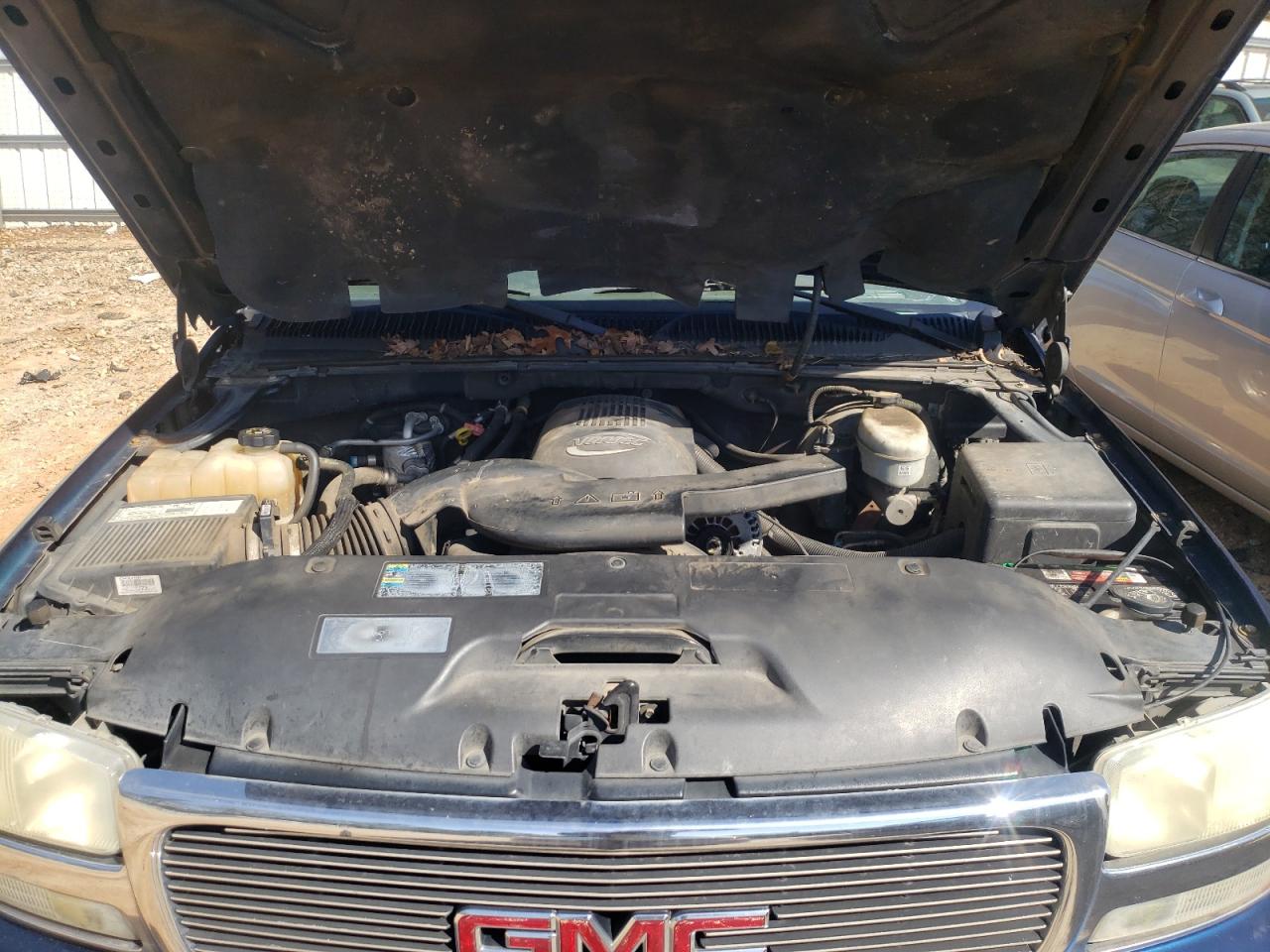 Photo 7 from auction – 2003 GMC YUKON with VIN 1GKEC13Z53R181145