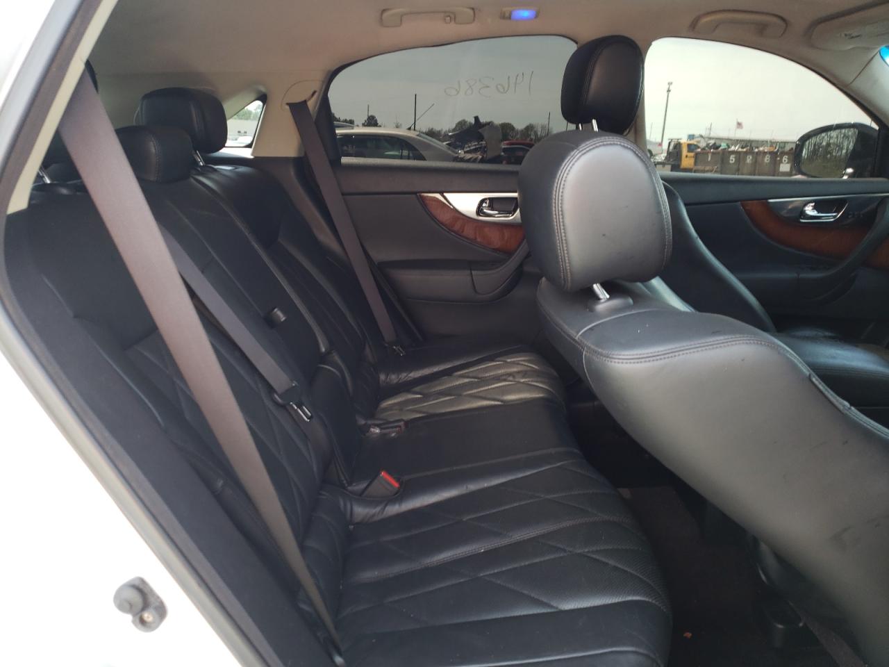 Photo 17 from auction – 2010 INFINITI FX50 with VIN JN8BS1MW3AM830350