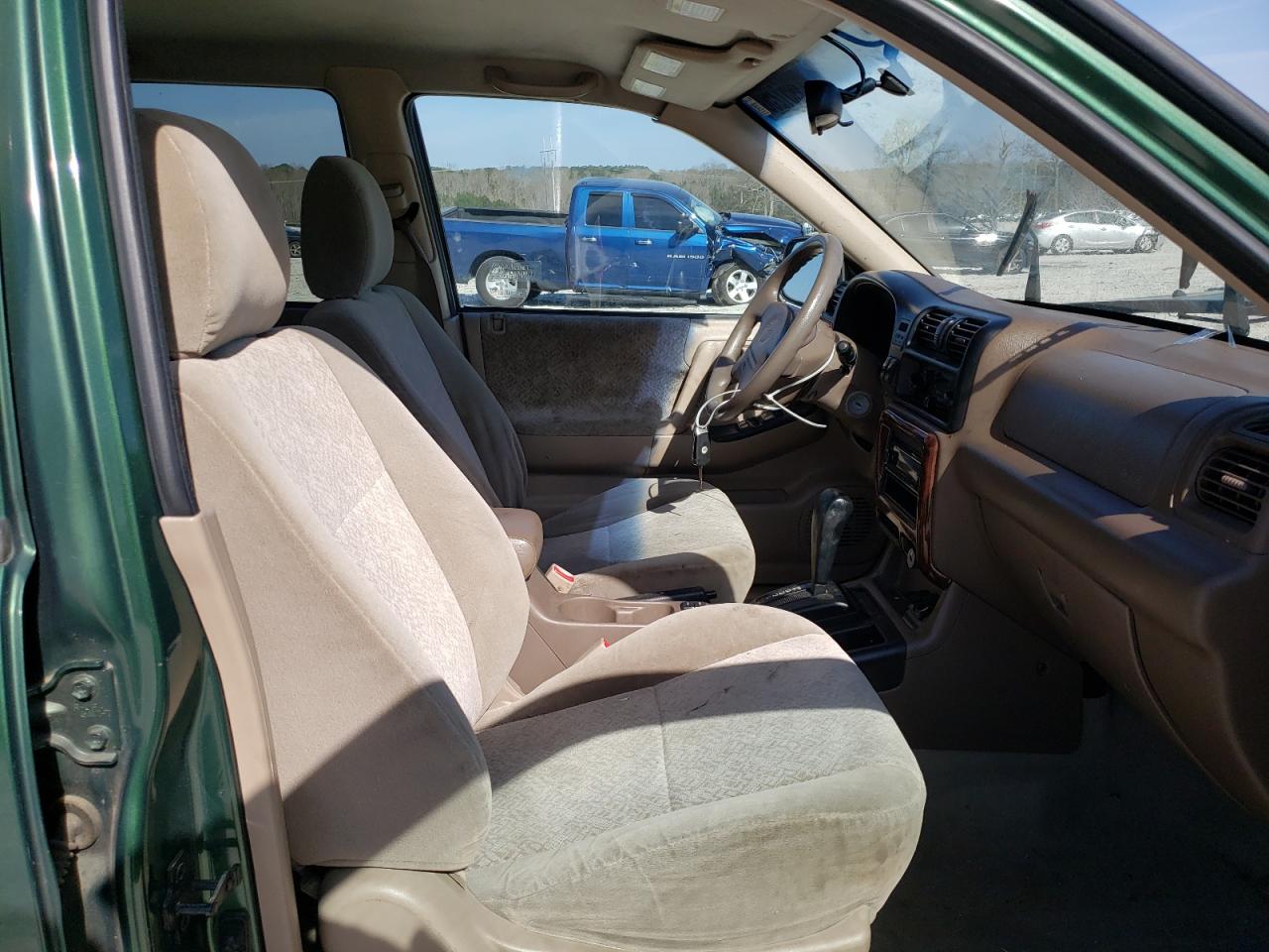 Photo 5 from auction – 2002 ISUZU RODEO S with VIN 4S2CK58W724300079