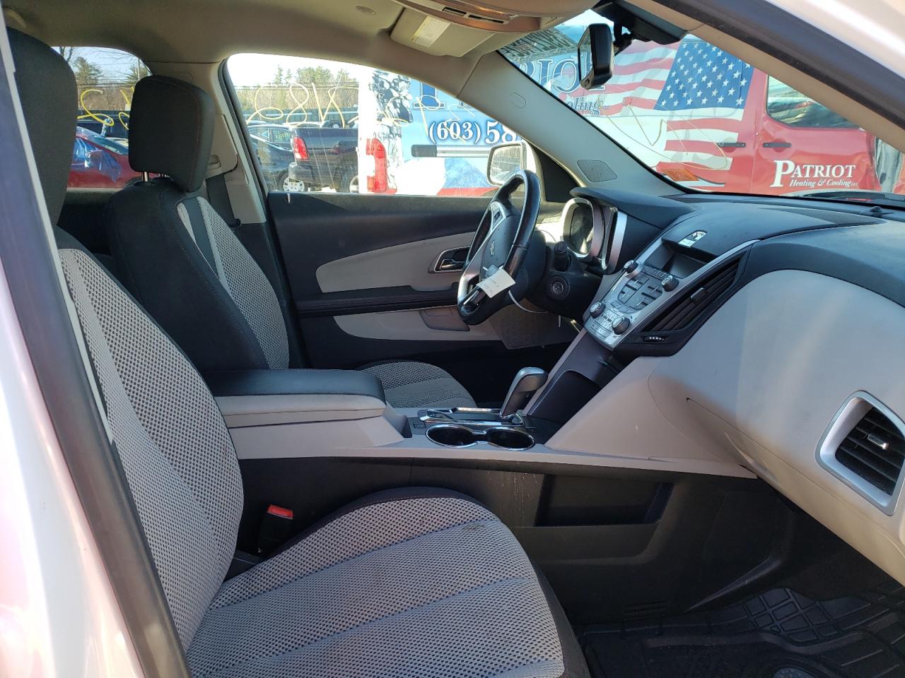 Photo 5 from auction – 2010 CHEVROLET EQUINOX LT with VIN 2CNFLNEW8A6350976