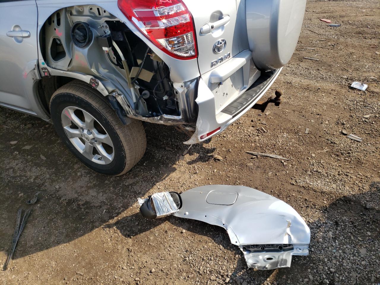 Photo 9 from auction – 2011 TOYOTA RAV4 LIMIT with VIN 2T3DK4DV7BW038977