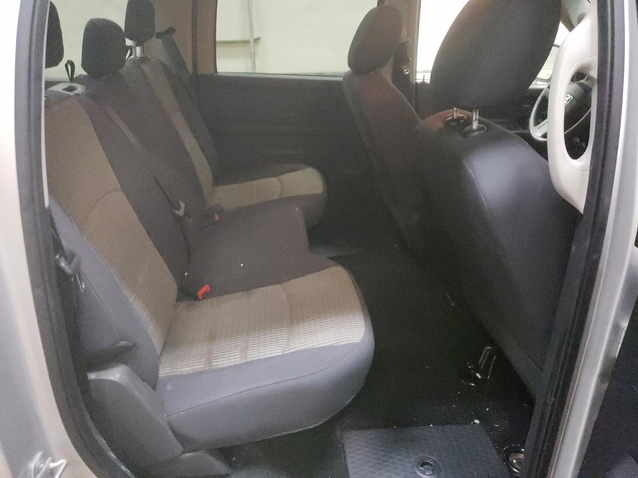 Photo 6 from auction – 2010 DODGE RAM 1500 with VIN 1D7RV1CT0AS161657