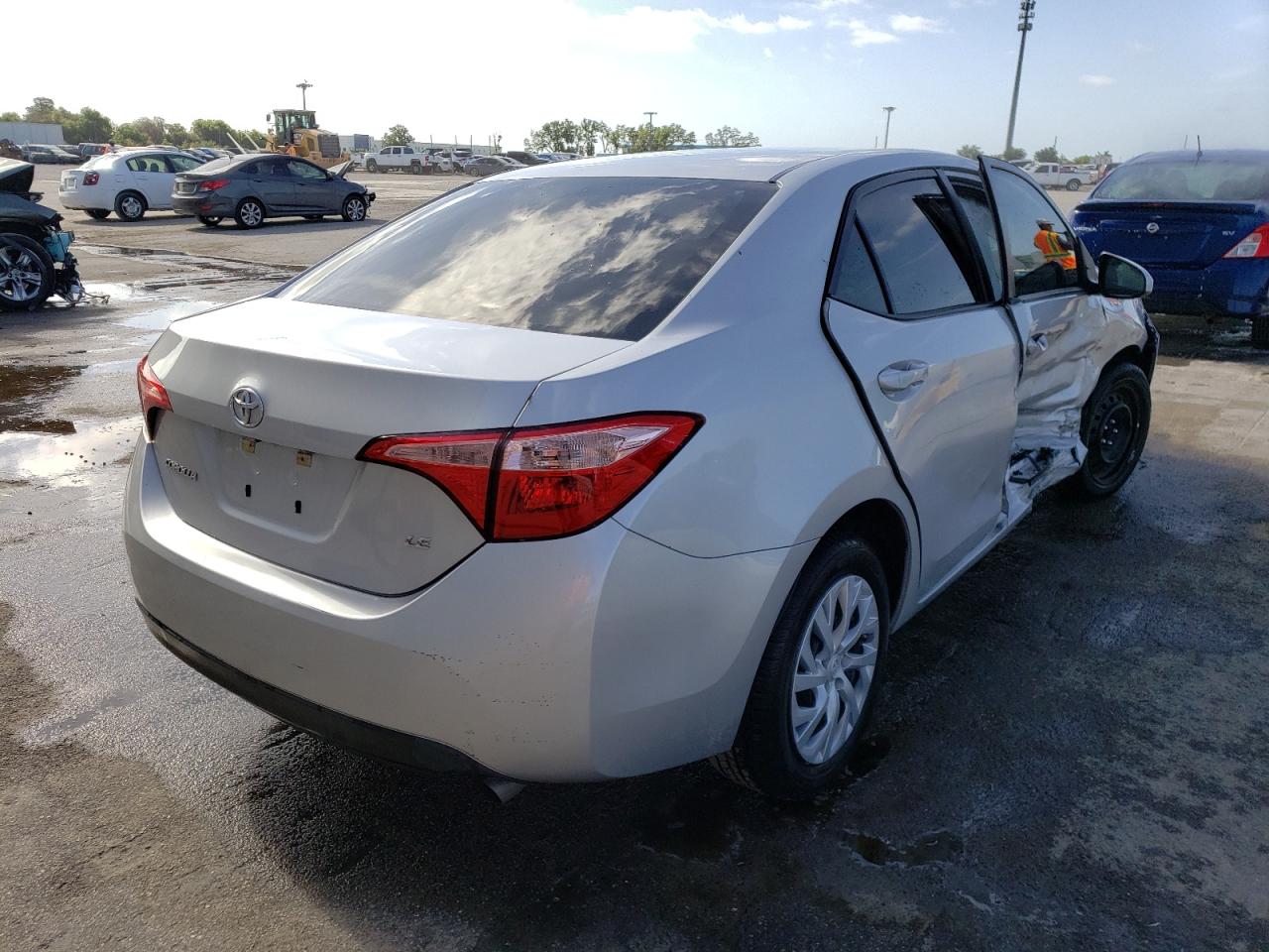 Photo 4 from auction – 2019 TOYOTA COROLLA L with VIN 5YFBURHE2KP948068