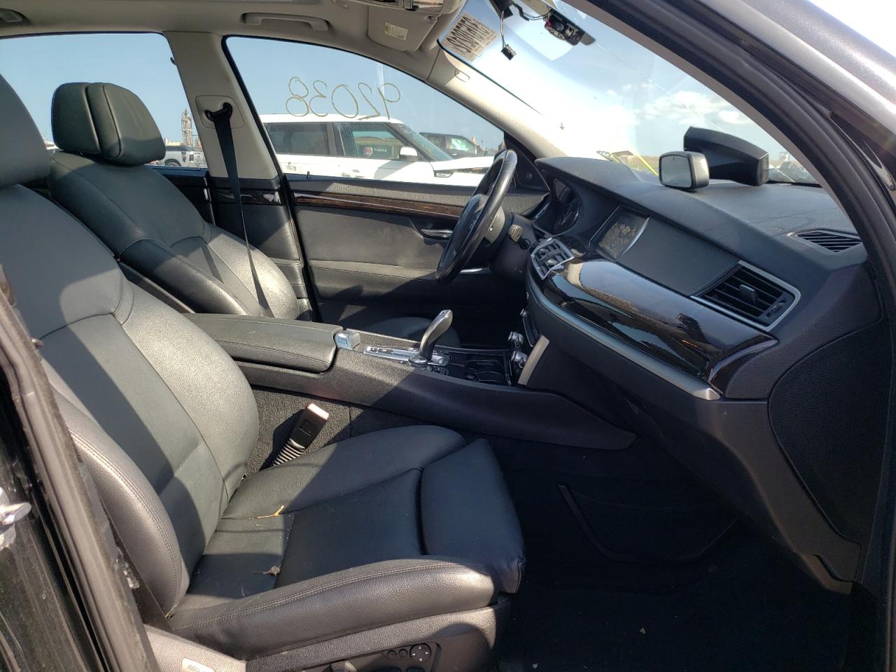 Photo 5 from auction – 2010 BMW 550 GT with VIN WBASN4C52AC209147