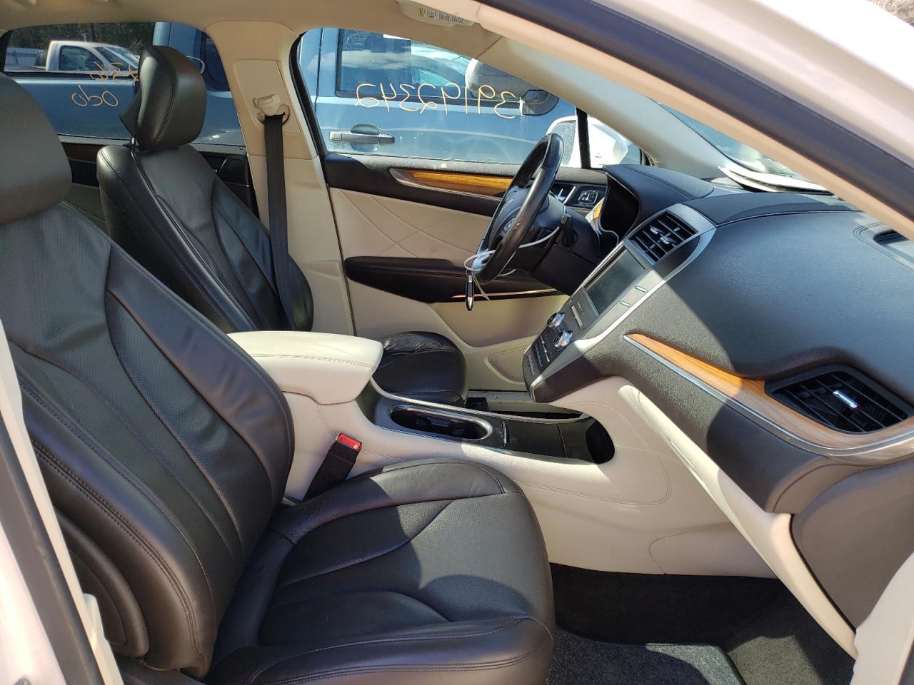 Photo 5 from auction – 2015 LINCOLN MKC with VIN 5LMTJ2AH2FUJ33217