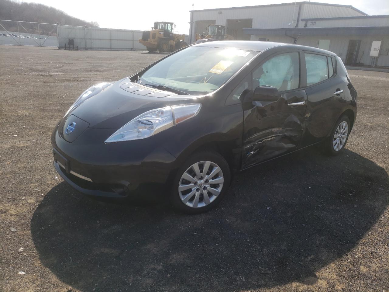 Photo 2 from auction – 2015 NISSAN LEAF S with VIN 1N4AZ0CPXFC328378