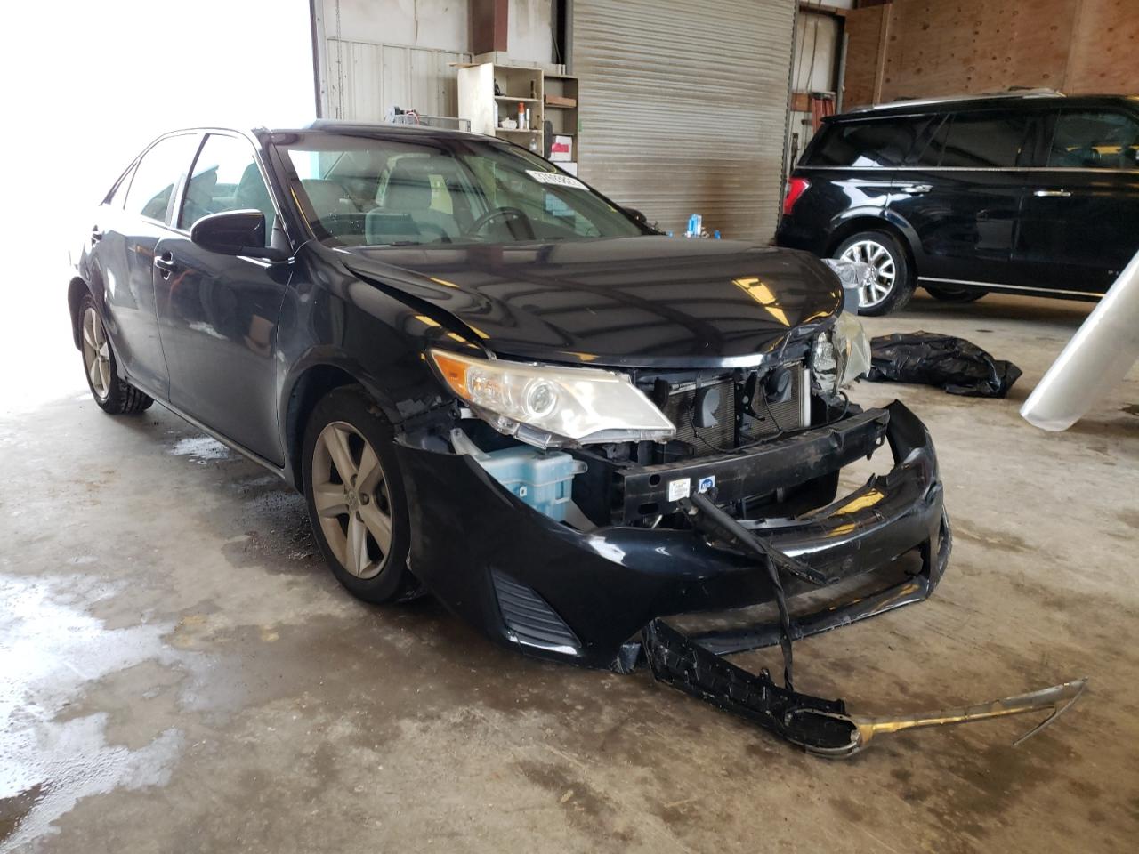 TOYOTA CAMRY BASE 2012 مع رقم تعريف المركبة 4T1BF1FKXCU084889 - صورة من المزاد