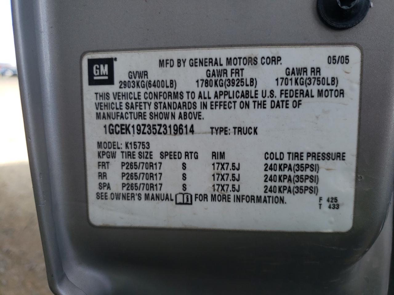 Photo 10 from auction – 2005 CHEVROLET SILVERADO with VIN 1GCEK19Z35Z319614