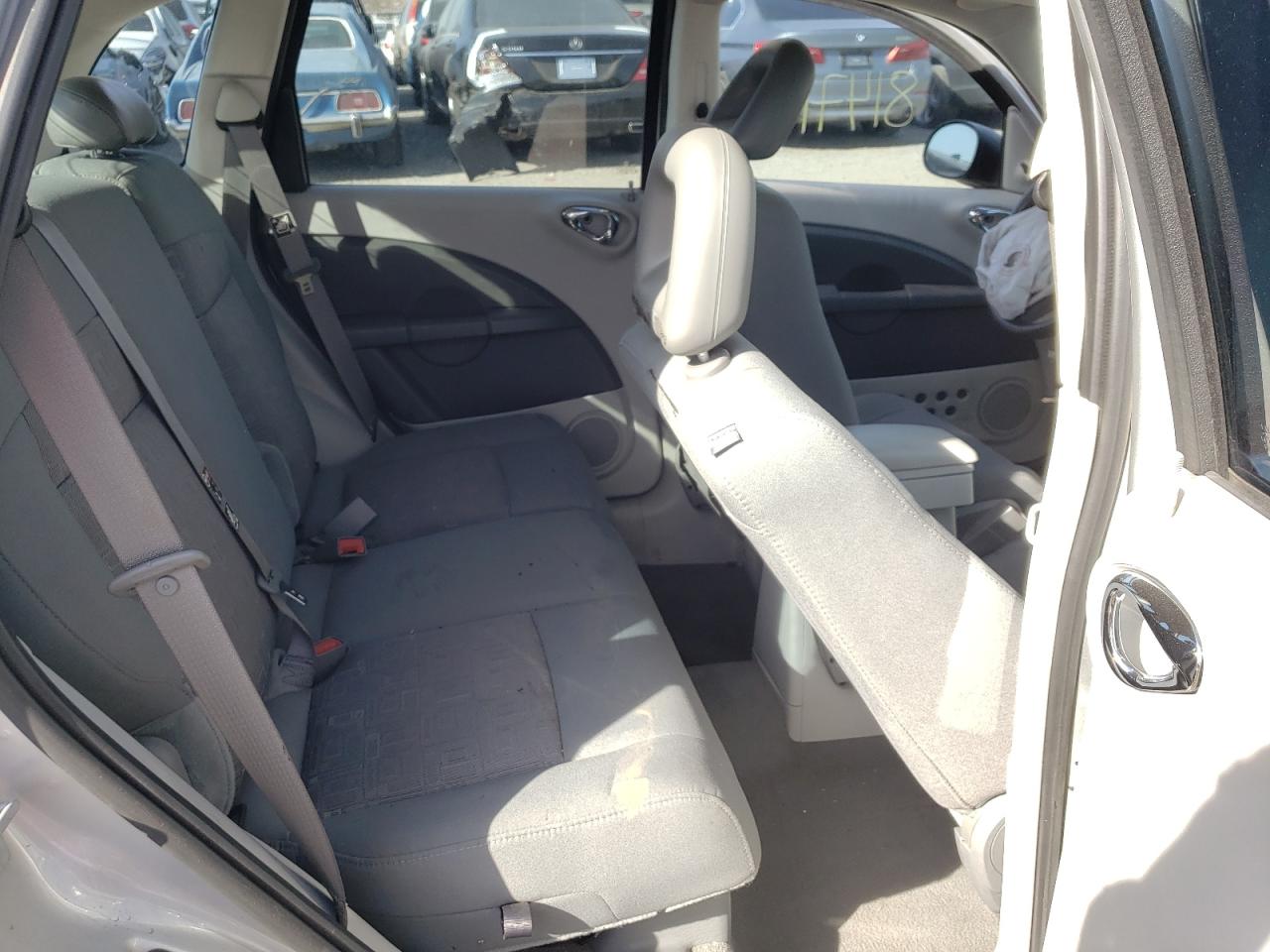 Photo 6 from auction – 2008 CHRYSLER PT CRUISER with VIN 3A8FY48B18T104794