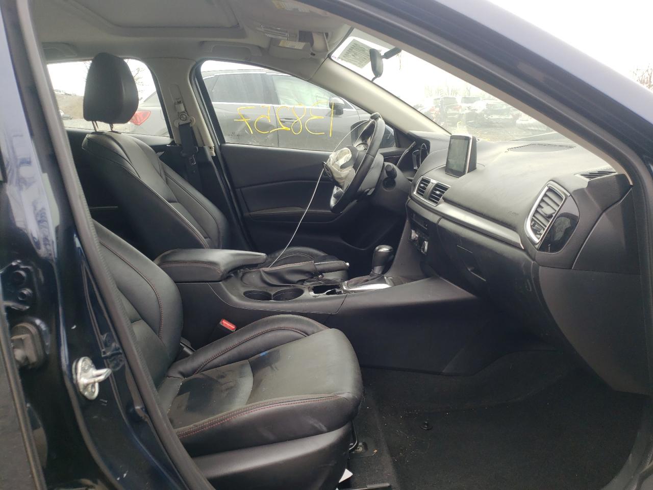 Photo 5 from auction – 2015 MAZDA 3 TOURING with VIN JM1BM1L39F1238621
