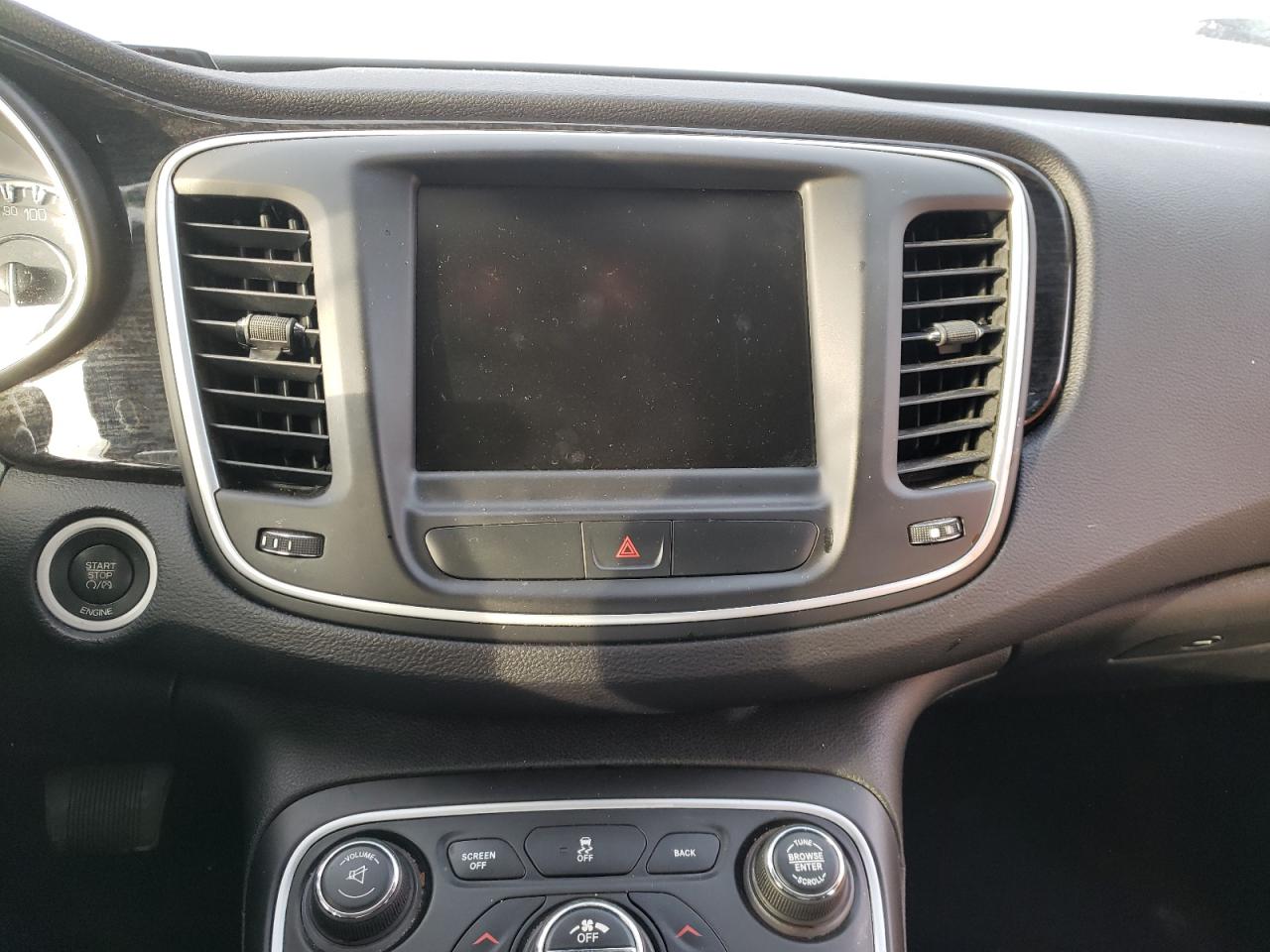 Photo 9 from auction – 2015 CHRYSLER 200 C with VIN 1C3CCCCG3FN519820