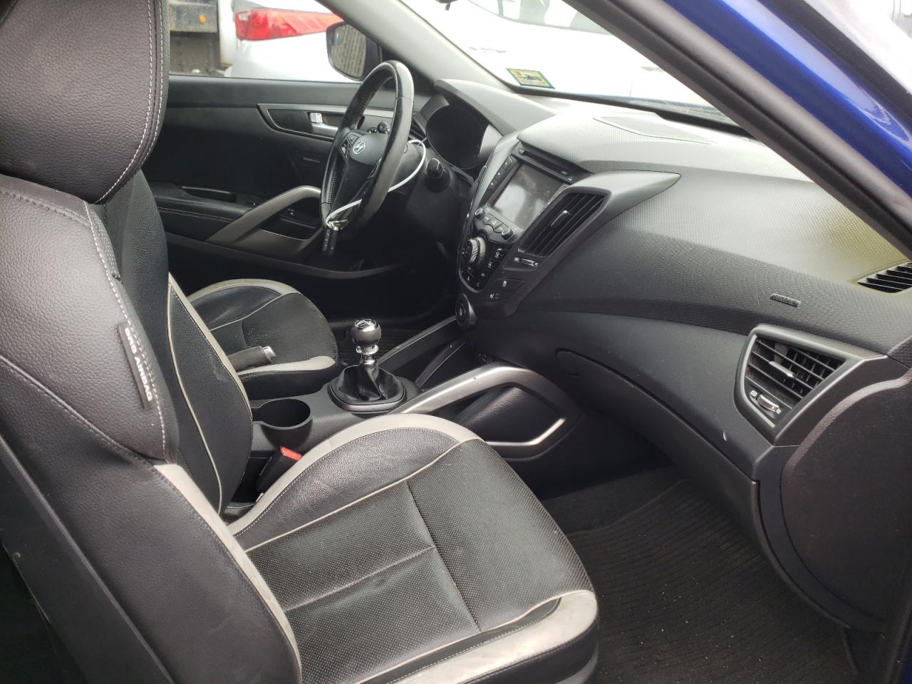 Photo 5 from auction – 2014 HYUNDAI VELOSTER T with VIN KMHTC6AE8EU208818