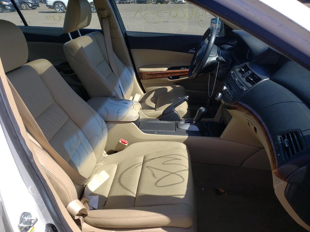 Photo 5 from auction – 2011 HONDA ACCORD with VIN 1HGCP2F84BA002270