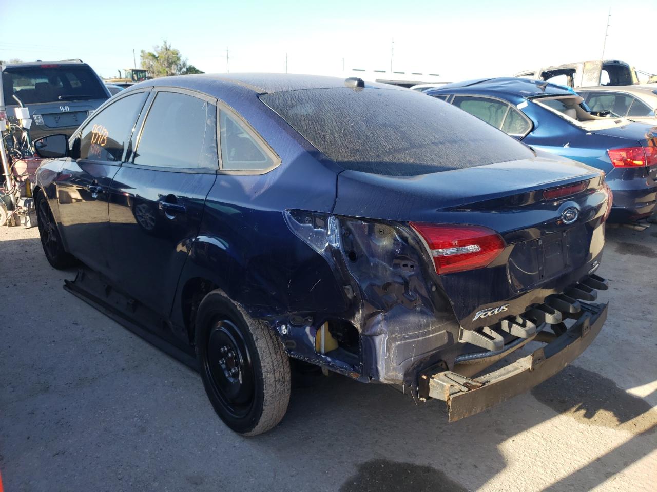Photo 3 from auction – 2016 FORD FOCUS SE with VIN 1FADP3F20GL318609