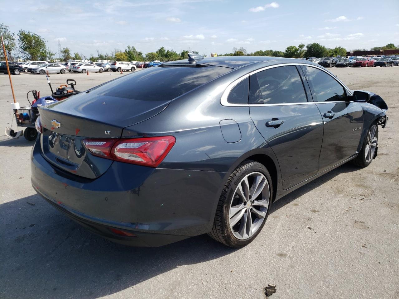 Photo 4 from auction – 2021 CHEVROLET MALIBU LT with VIN 1G1ZD5ST9MF045269