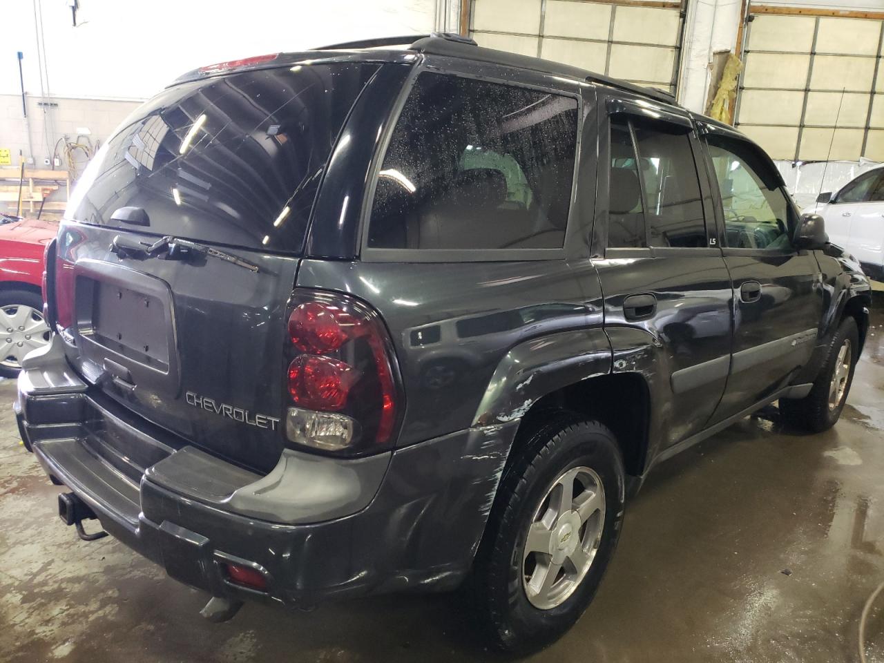 Photo 4 from auction – 2004 CHEVROLET TRAILBLAZE with VIN 1GNDS13S542372787
