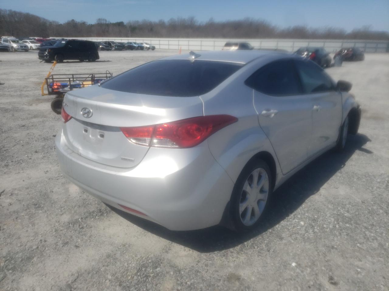 Photo 4 from auction – 2012 HYUNDAI ELANTRA GL with VIN KMHDH4AEXCU459136